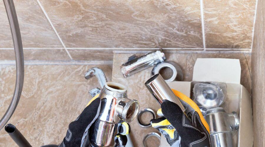Professional gutter cleaning in Vichy, MO
